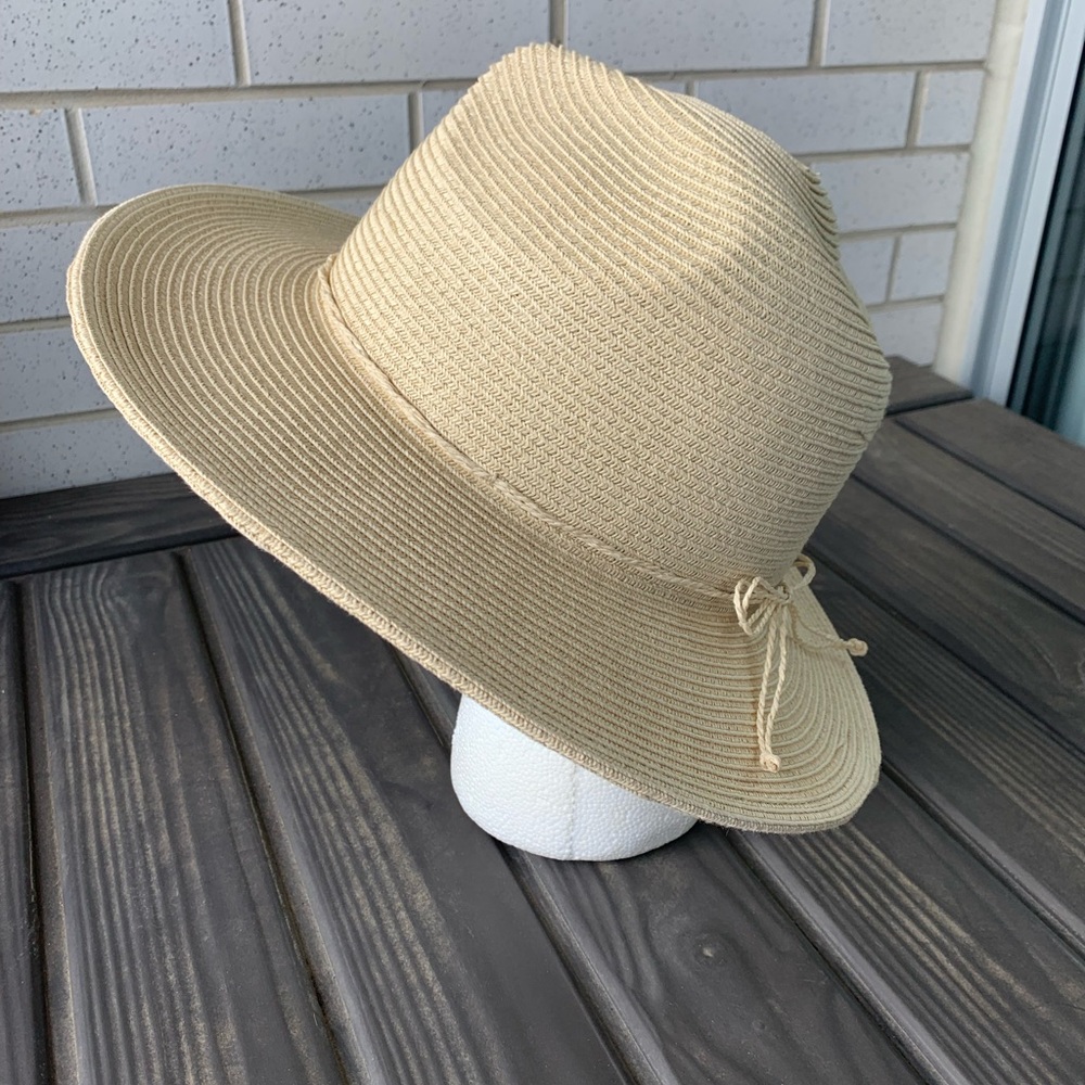 Free People Straw Wide Brim /San Diego Hat Company Adjustable